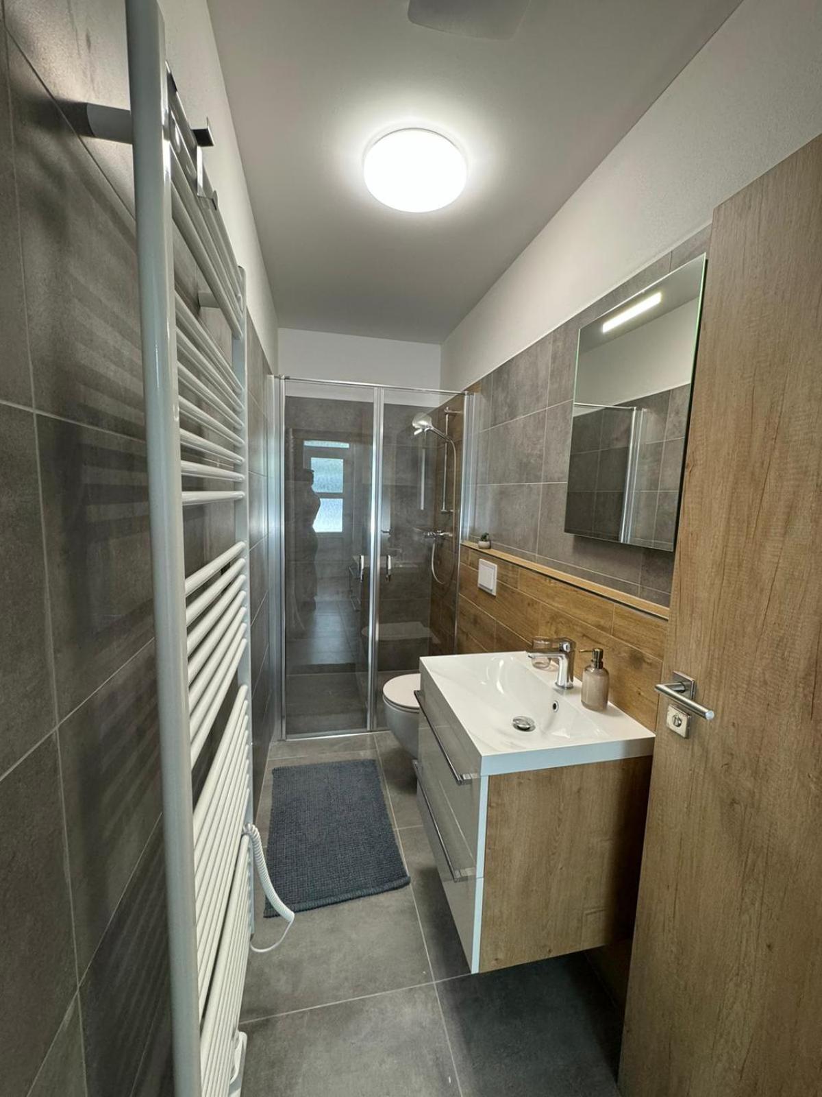 Hobiti Apartman - Sam Rathschlag エクステリア 写真
